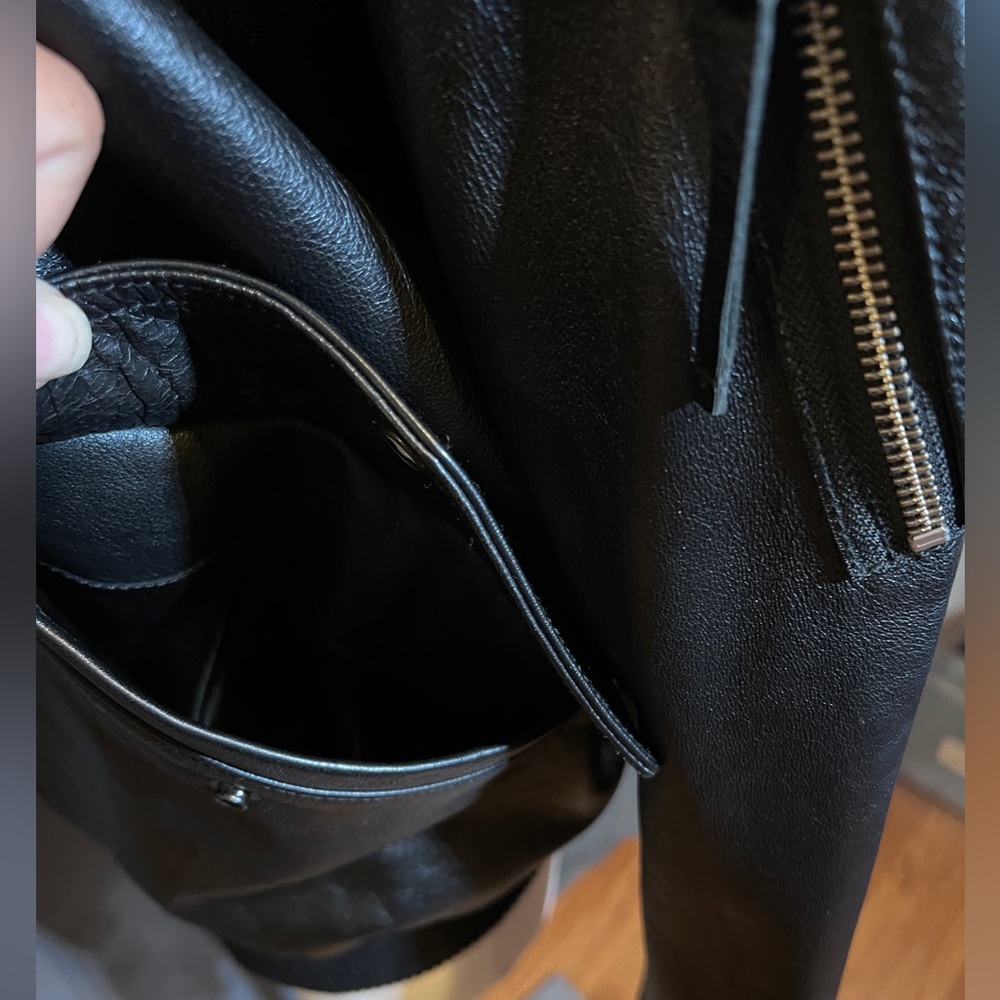 VINCE Men’s Leather Bomber Jacket In Black - Picture 10 of 16